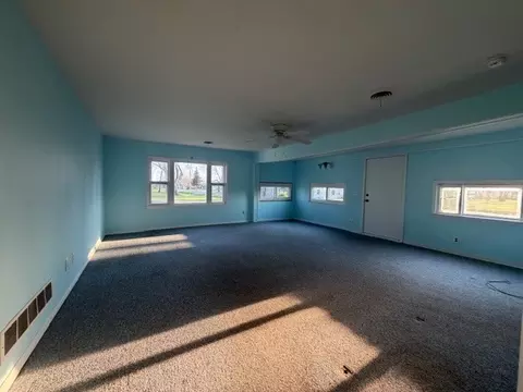 Living - 118 S Bloomington St, Dewitt, IL 61735 photo 1 of 3
