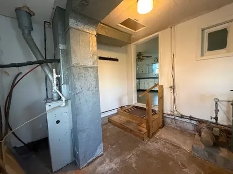 Other - 118 S Bloomington St, Dewitt, IL 61735 photo 7 of 8