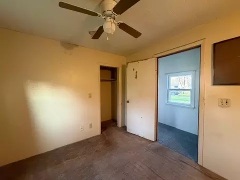 Bedroom - 118 S Bloomington St, Dewitt, IL 61735 photo 4 of 6