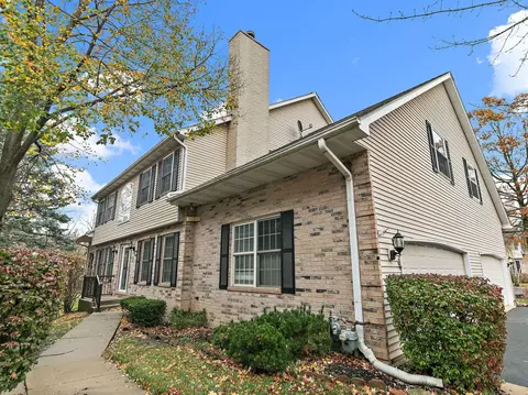 Undisclosed, Streamwood, IL 60107