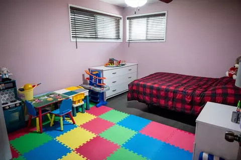 Bedroom - 340 E Drake Ave, Addison, IL 60101 photo 1 of 7