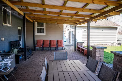 Exterior - 340 E Drake Ave, Addison, IL 60101 photo 4 of 7
