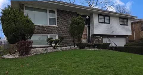 539 E 169th St, South Holland, IL 60473