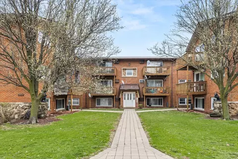 10747 S Harlem Ave #B3, Worth, IL 60482
