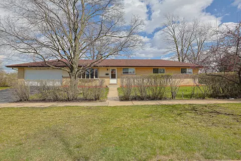 761 Marshall Dr, Des Plaines, IL 60016