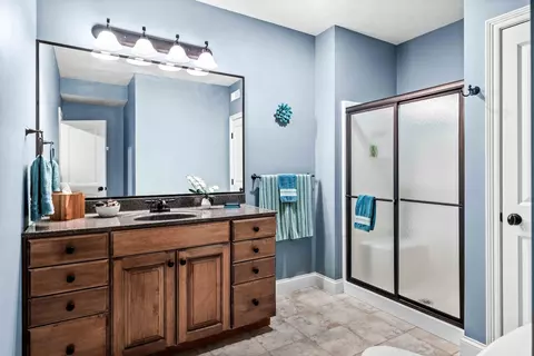 Bath - 1048 Norway Ct, Normal, IL 61761 photo 7 of 7