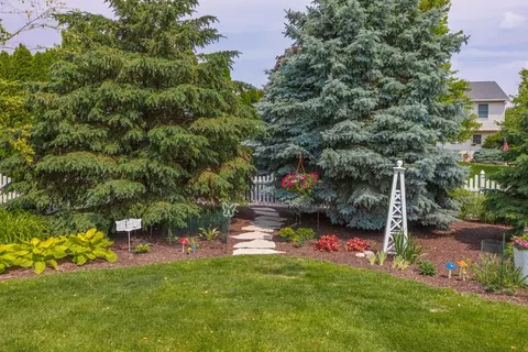 Exterior - 1048 Norway Ct, Normal, IL 61761 photo 23 of 24