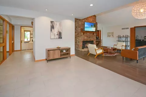 Entry Way - 37 Pendleton Way, Bloomington, IL 61704 photo 15 of 17