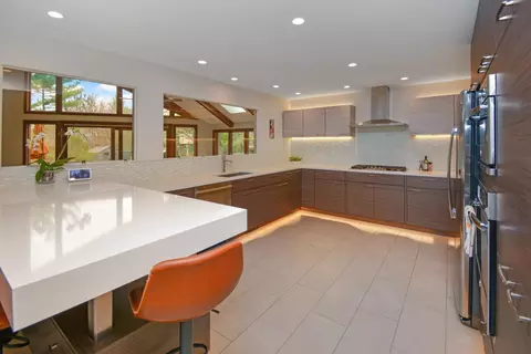 Kitchen - 37 Pendleton Way, Bloomington, IL 61704 photo 4 of 16