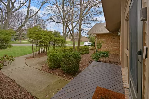 Exterior - 37 Pendleton Way, Bloomington, IL 61704 photo 10 of 11