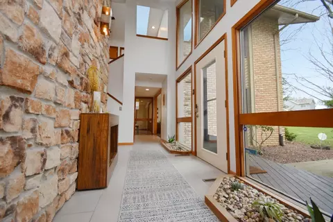 Entry Way - 37 Pendleton Way, Bloomington, IL 61704 photo 1 of 17