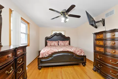 Bedroom - 8037 Mcvicker Ave, Burbank, IL 60459 photo 1 of 1