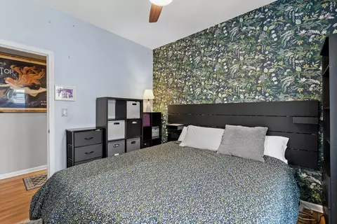 Bedroom - 1622 W Juneway Ter #3E, Chicago, IL 60626 photo 2 of 2