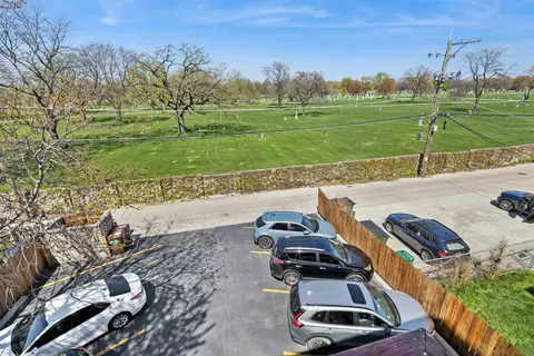 Exterior - 1622 W Juneway Ter #3E, Chicago, IL 60626 photo 3 of 3