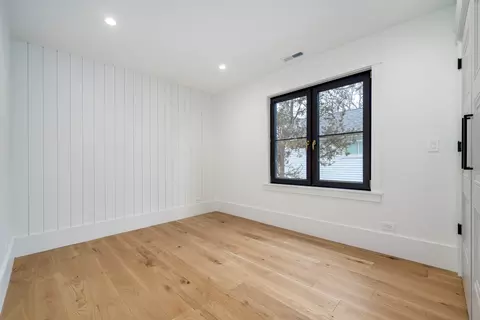 Bedroom - 476 Park Ave, Glencoe, IL 60022 photo 2 of 2