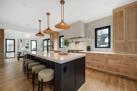 Kitchen - 476 Park Ave, Glencoe, IL 60022 photo 2 of 2