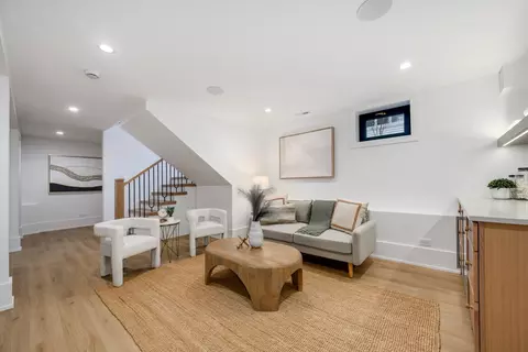 Living - 476 Park Ave, Glencoe, IL 60022 photo 6 of 6