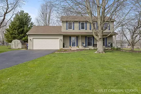 4 N890 Chaffield Dr, Saint Charles, IL 60175