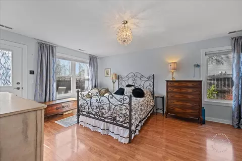 Bedroom - 2138 Derby Ct, Wheaton, IL 60189 photo 1 of 4