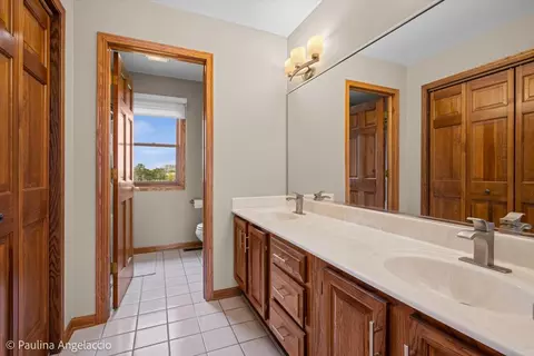 Bath - 1713 Edgewood Dr, Algonquin, IL 60102 photo 5 of 5