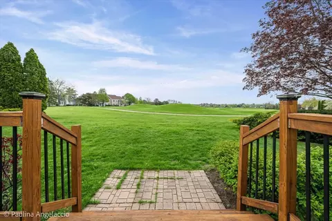 Exterior - 1713 Edgewood Dr, Algonquin, IL 60102 photo 6 of 12