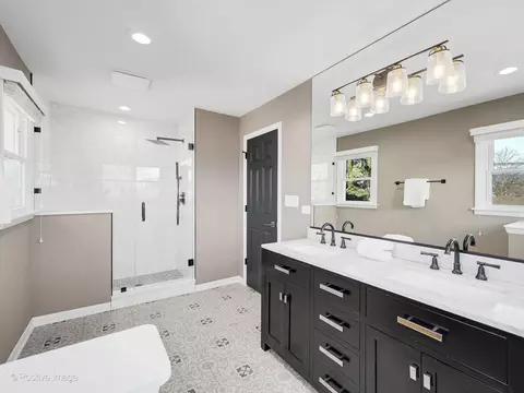 Bath - 452 E Adams St, Elmhurst, IL 60126 photo 2 of 3
