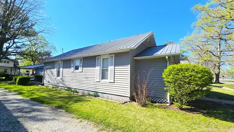 Other - 322 Linden Ave, Centralia, IL 62801 photo 2 of 12