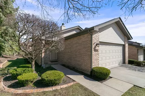 15625 Shenandoah Dr #15625, Orland Park, IL 60467