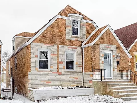 10032 S Calumet Ave, Chicago, IL 60628