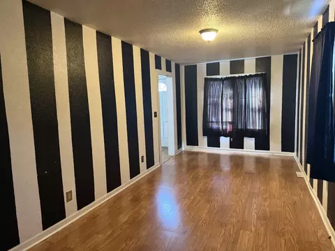 Living - 318 E 5th St, Spring Valley, IL 61362 photo 3 of 4