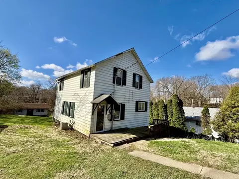 Exterior - 318 E 5th St, Spring Valley, IL 61362 photo 3 of 3
