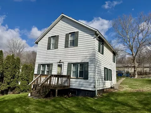 318 E 5th St, Spring Valley, IL 61362