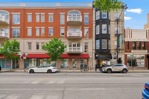 2762 N Lincoln Ave #401, Chicago, IL 60614