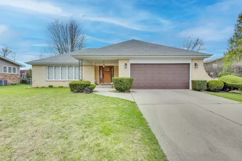 730 Castlewood Ln, Deerfield, IL 60015