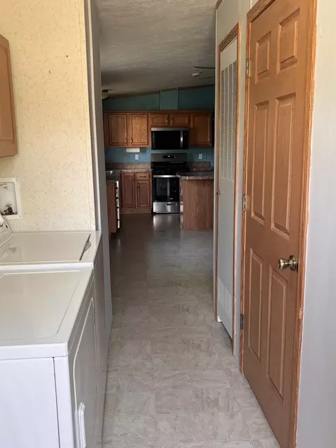 Entry Way - 15662 E Nolan Rd, Mount Vernon, IL 62864 photo 1 of 1