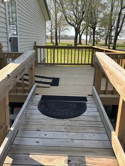 Exterior - 15662 E Nolan Rd, Mount Vernon, IL 62864 photo 6 of 15