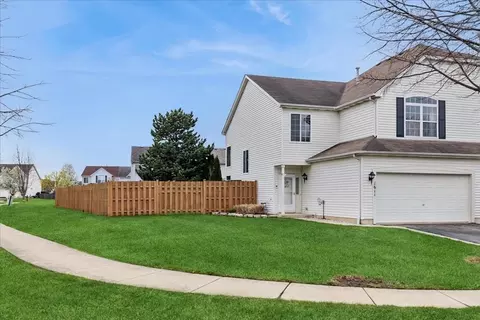 1611 Grove Ct, Lockport, IL 60441