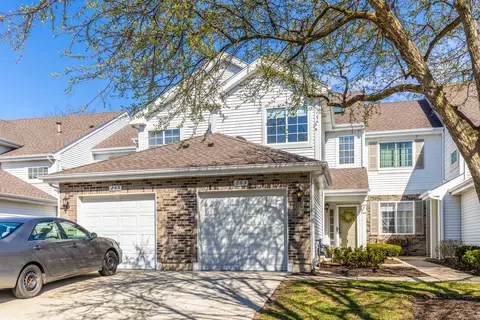 263 Camel Bend Ct, Schaumburg, IL 60194