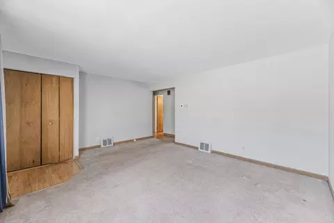 Living - 17714 Burnham Ave, Lansing, IL 60438 photo 1 of 3