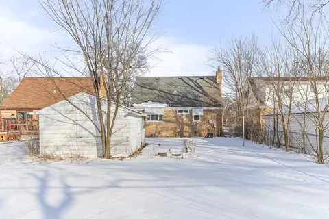Exterior - 17714 Burnham Ave, Lansing, IL 60438 photo 4 of 8