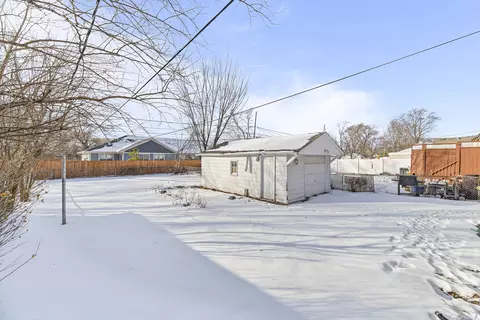Exterior - 17714 Burnham Ave, Lansing, IL 60438 photo 6 of 8