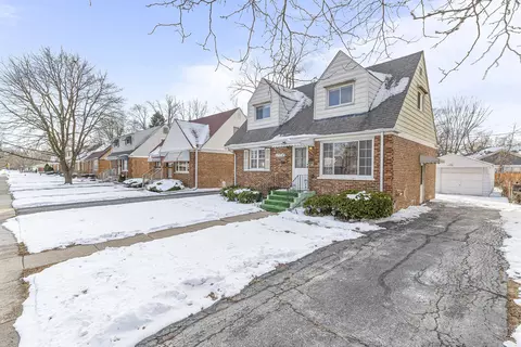 17714 Burnham Ave, Lansing, IL 60438