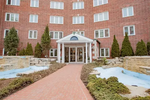 8540 W Foster Ave #504, Norridge, IL 60706