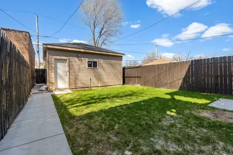 Exterior - 6008 S Carpenter St, Chicago, IL 60621 photo 4 of 4