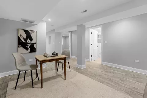Entry Way - 6008 S Carpenter St, Chicago, IL 60621 photo 3 of 4