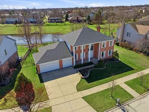 681 Castlerea Ln, Des Plaines, IL 60016