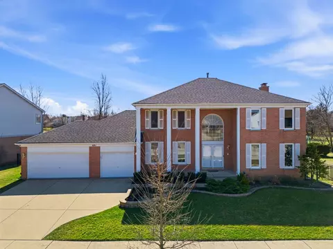 Exterior - 681 Castlerea Ln, Des Plaines, IL 60016 photo 1 of 4