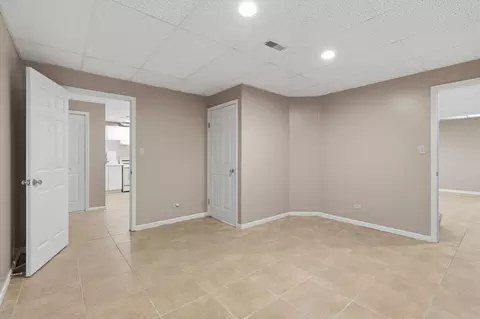 Other - 681 Castlerea Ln, Des Plaines, IL 60016 photo 7 of 13