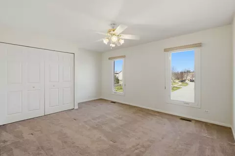 Bedroom - 681 Castlerea Ln, Des Plaines, IL 60016 photo 7 of 8