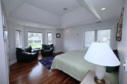 Bedroom - 175 Lagoon Dr, Northfield, IL 60093 photo 5 of 7